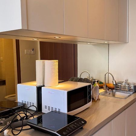 Nagoya Thamrin Apartment High Floor With View Exterior foto