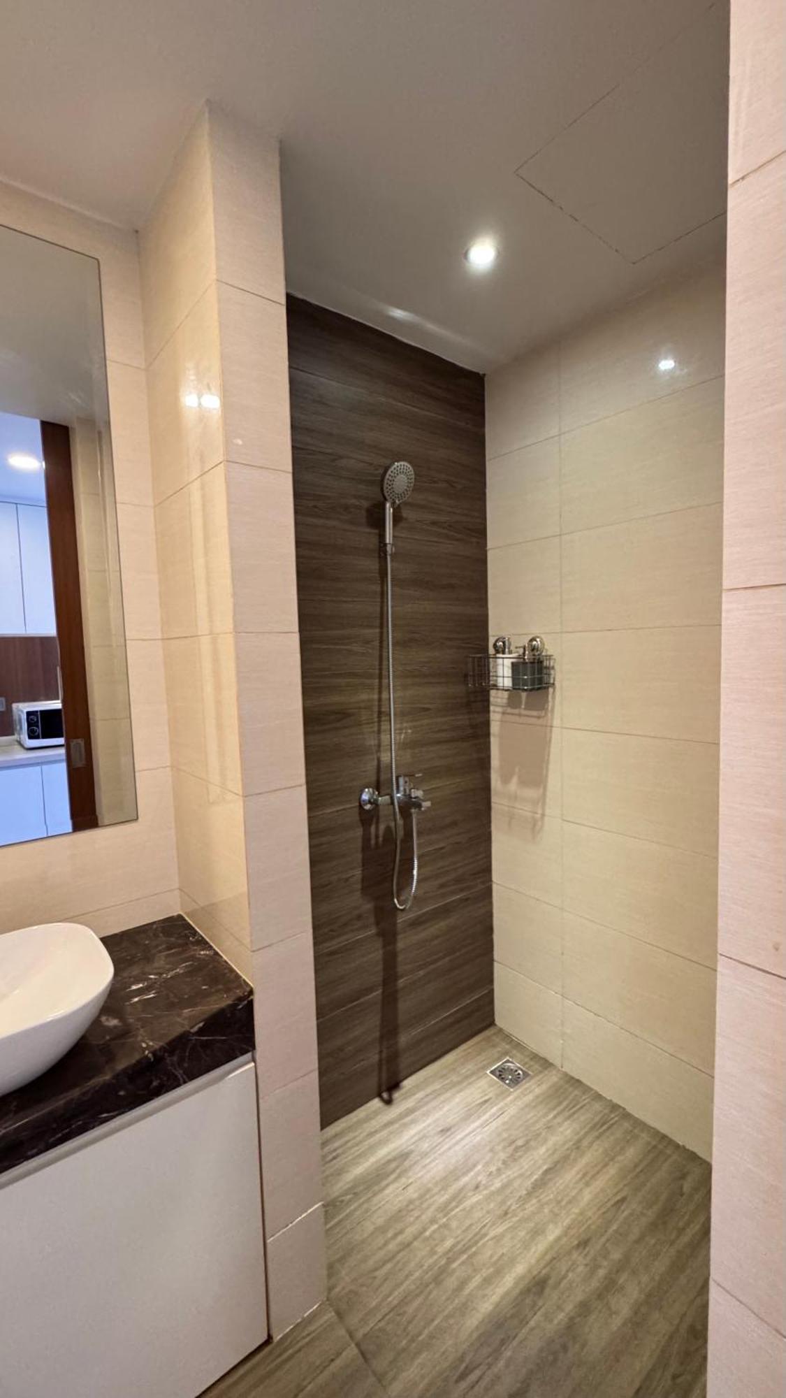 Nagoya Thamrin Apartment High Floor With View Exterior foto